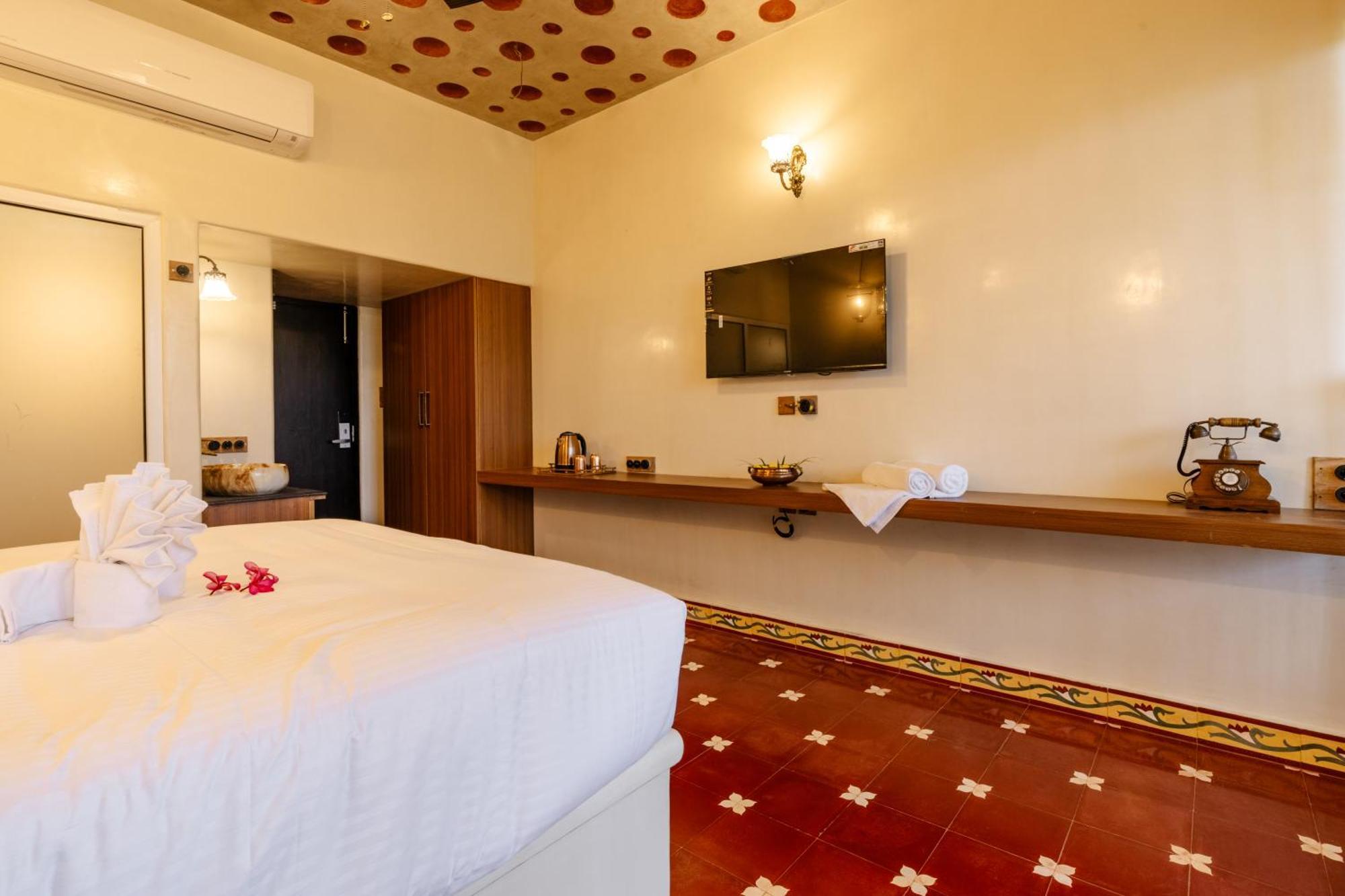 Nomads Resort - Destination Stays Pondicherry Exteriör bild